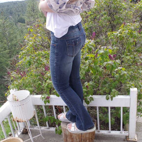 Ladies Denim Dynamite Low Rise Jeans - Picture 7 of 7